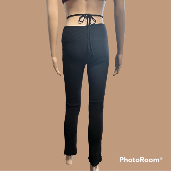 SHEIN Lace Up Back Flare Leg Pants. Size: 2 - Picture 3 of 7